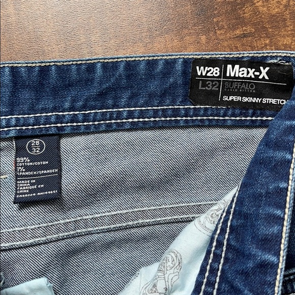Men’s Buffalo jeans - Picture 6 of 6